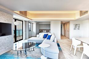 Hotel Shigira Mirage Beach Front