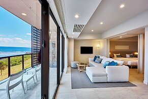 Hotel Shigira Mirage Beach Front