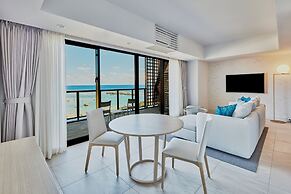 Hotel Shigira Mirage Beach Front