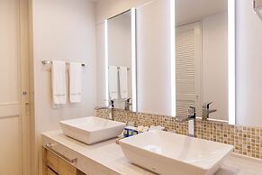 Hotel Shigira Mirage Beach Front