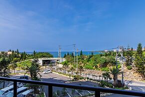 Hotel Shigira Mirage Beach Front