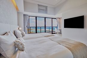 Hotel Shigira Mirage Beach Front