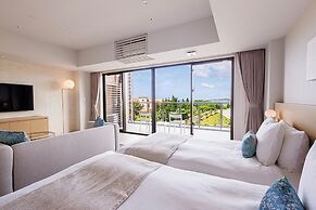 Hotel Shigira Mirage Beach Front