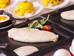 Hotel Shigira Mirage Beach Front