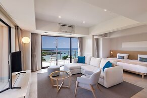 Hotel Shigira Mirage Beach Front