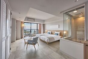 Hotel Shigira Mirage Beach Front