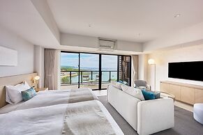 Hotel Shigira Mirage Beach Front