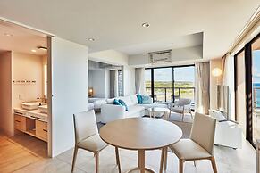 Hotel Shigira Mirage Beach Front