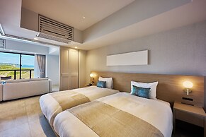 Hotel Shigira Mirage Beach Front