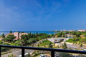 Hotel Shigira Mirage Beach Front