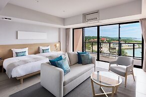 Hotel Shigira Mirage Beach Front