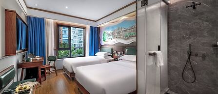 Nostalgia S Hotel -Kunming North Railway