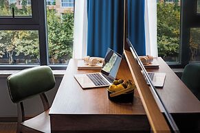 Nostalgia S Hotel -Kunming North Railway