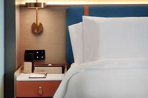 Yizhi Hotel Changgang metro Station