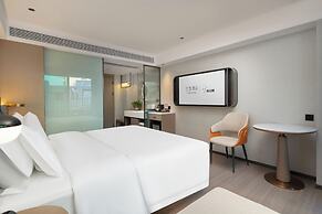 Yizhi Hotel Changgang metro Station