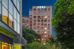 Yizhi Hotel Changgang metro Station