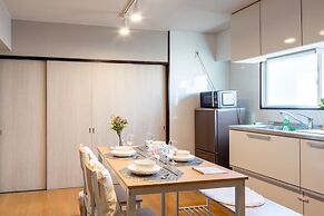 Sunny heights 301