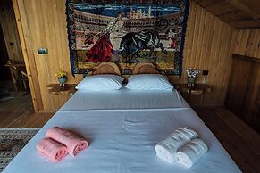 Hayela Butik Köy Evleri