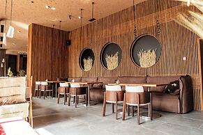 LEV Lifestyle Hotel - Maestro