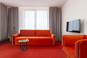 LEV Lifestyle Hotel - Maestro