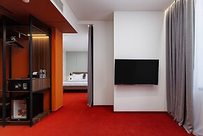 LEV Lifestyle Hotel - Maestro