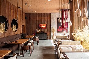 LEV Lifestyle Hotel - Maestro