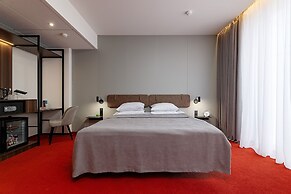 LEV Lifestyle Hotel - Maestro