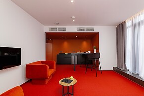 LEV Lifestyle Hotel - Maestro