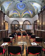 La Nova Bed and Museum