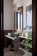 La Nova Bed and Museum