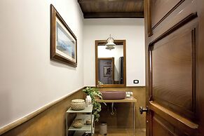 La Nova Bed and Museum