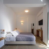 Elia Pyrgos Suites