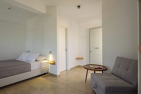 Elia Pyrgos Suites