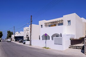 Elia Pyrgos Suites