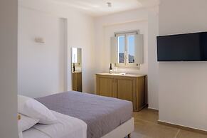Elia Pyrgos Suites