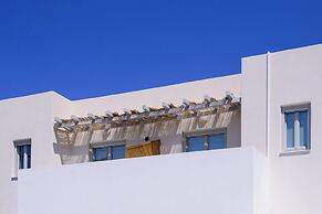 Elia Pyrgos Suites