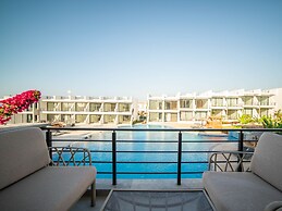 Superfresh Penthouse Studio Apartment With sea View