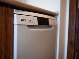 Superfresh Penthouse Studio Apartment With sea View