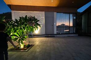 River's Edge By Escape Stays