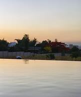 River's Edge By Escape Stays