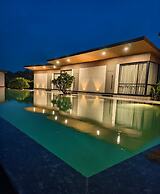 River's Edge By Escape Stays