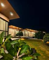 River's Edge By Escape Stays