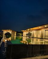 River's Edge By Escape Stays