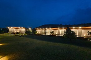 River's Edge By Escape Stays