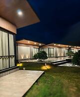 River's Edge By Escape Stays