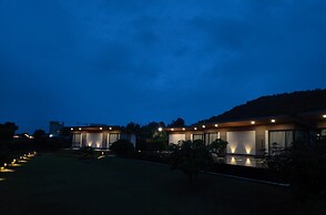 River's Edge By Escape Stays