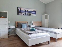triple a Apartments in Altfeld