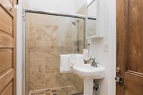 Spacious 3BR Condo in New Orleans