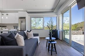 Phaedrus Living: Palaiomylos Forest Residence