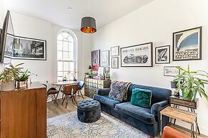 Contemporary Victorian Studio